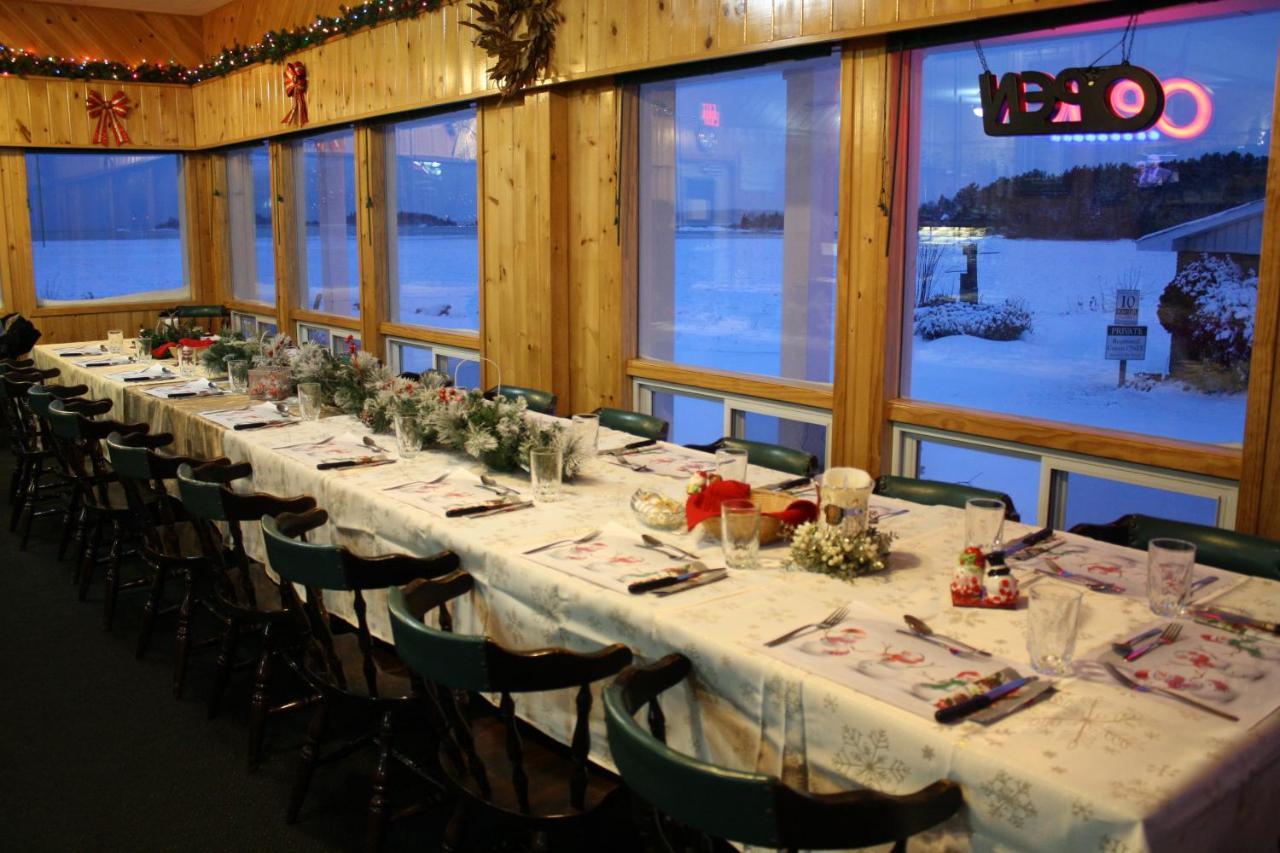 Carolyn Beach Inn Thessalon Esterno foto