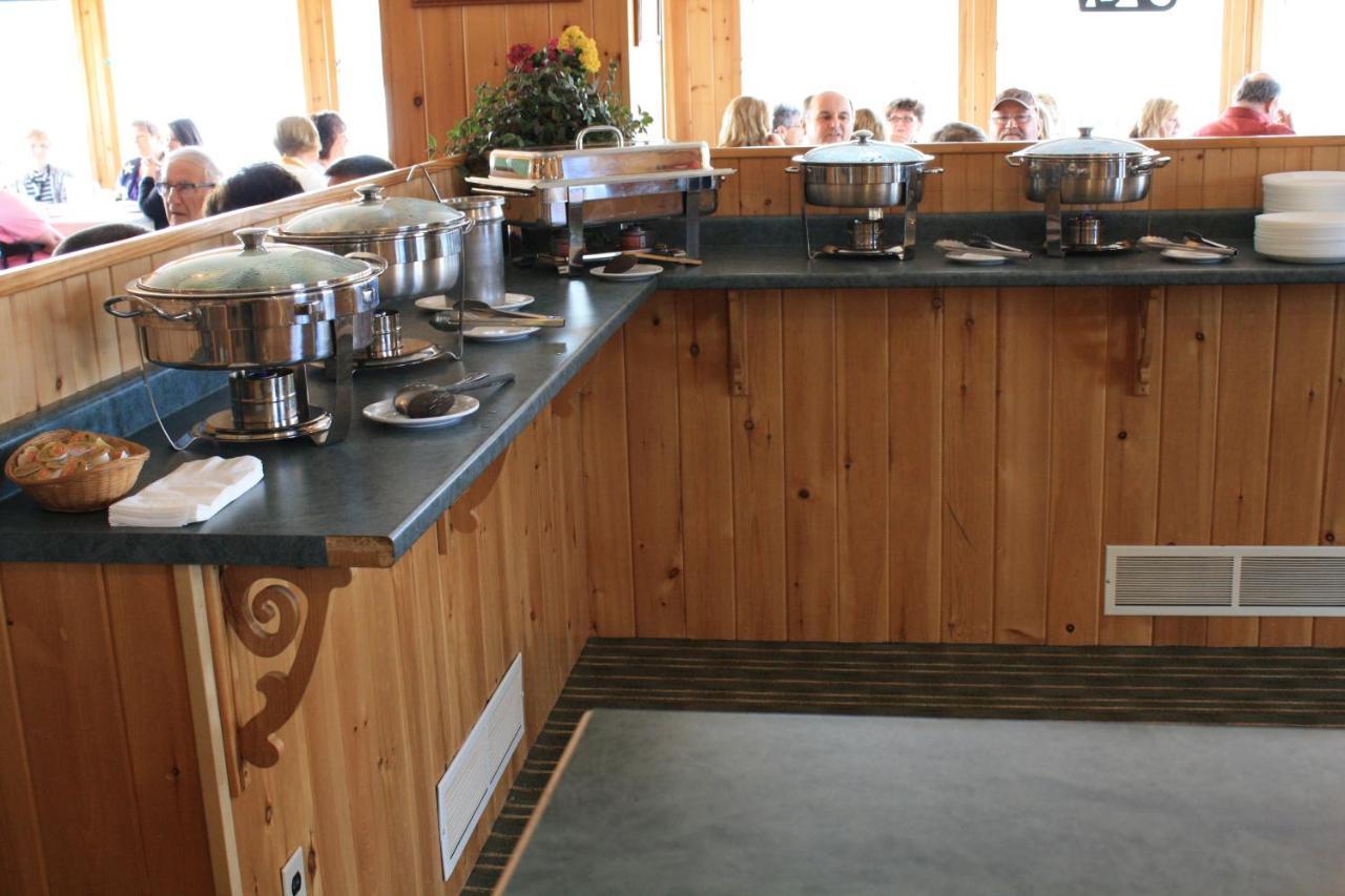Carolyn Beach Inn Thessalon Esterno foto